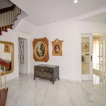 White Star Villa