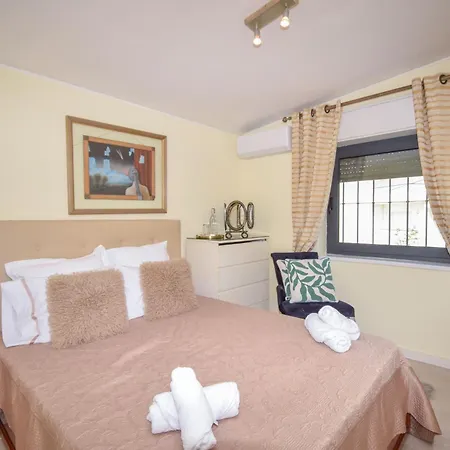 White Star Villa